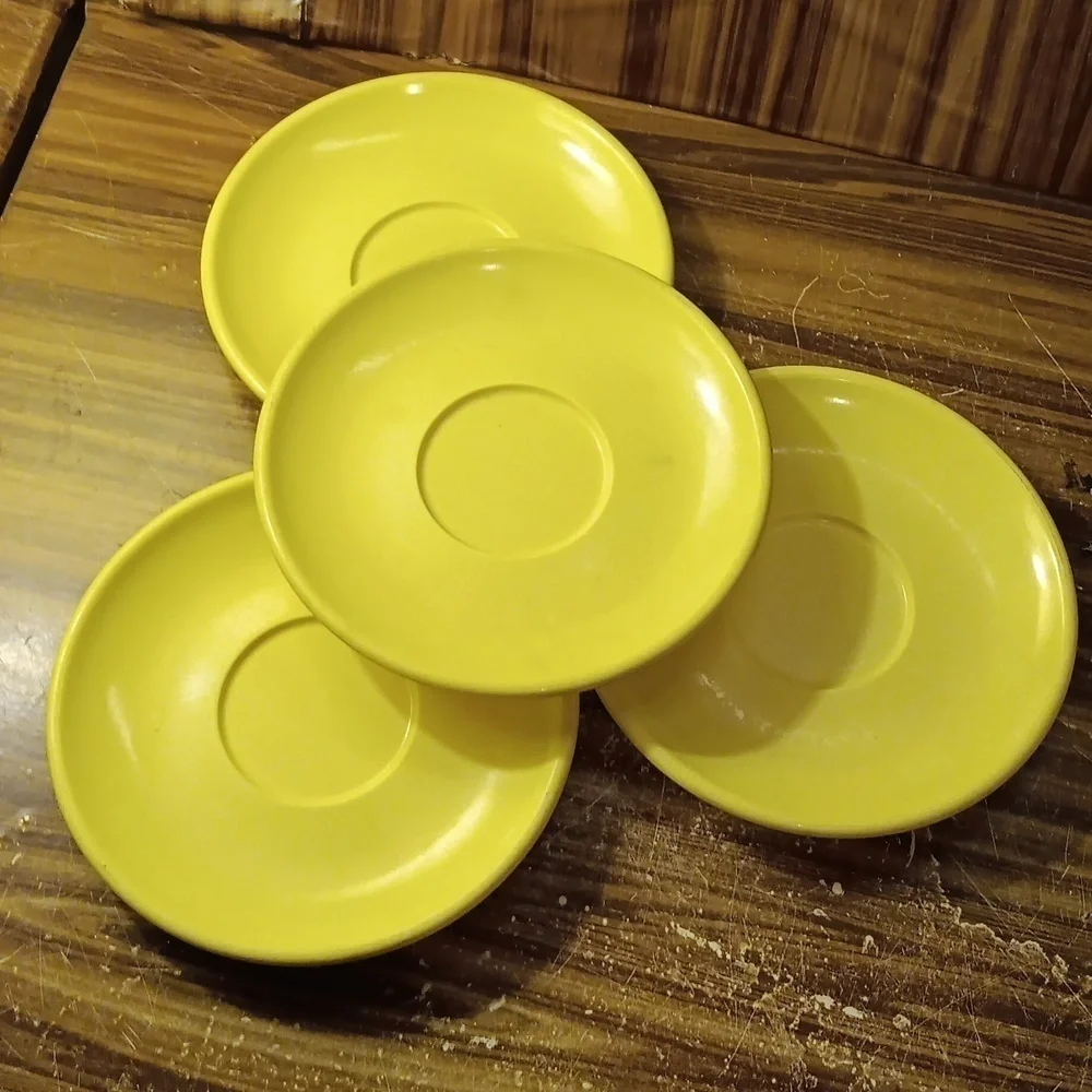 Watertown Lifetime Ware Melanie yellow lot of 4 saucers mcm vintage 💛 retro